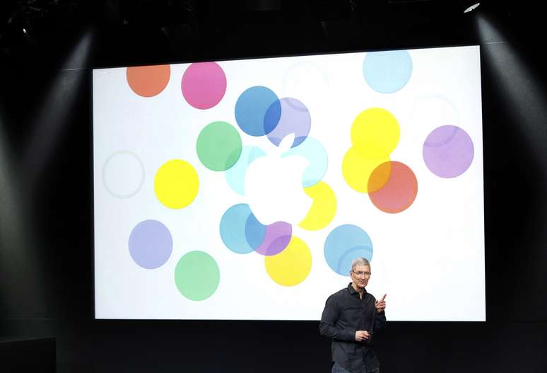 Cook anuncia que o iPhone 5 sairá do mercado