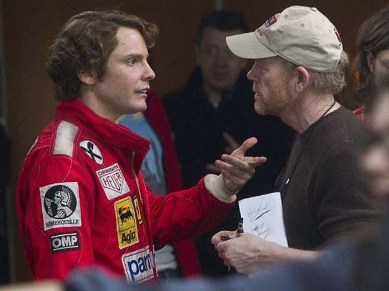 <p>Fã de Fórmula 1, diretor Ron Howard (à direita) preteriu papel de Emerson Fittipaldi em seu aguardado filme</p>