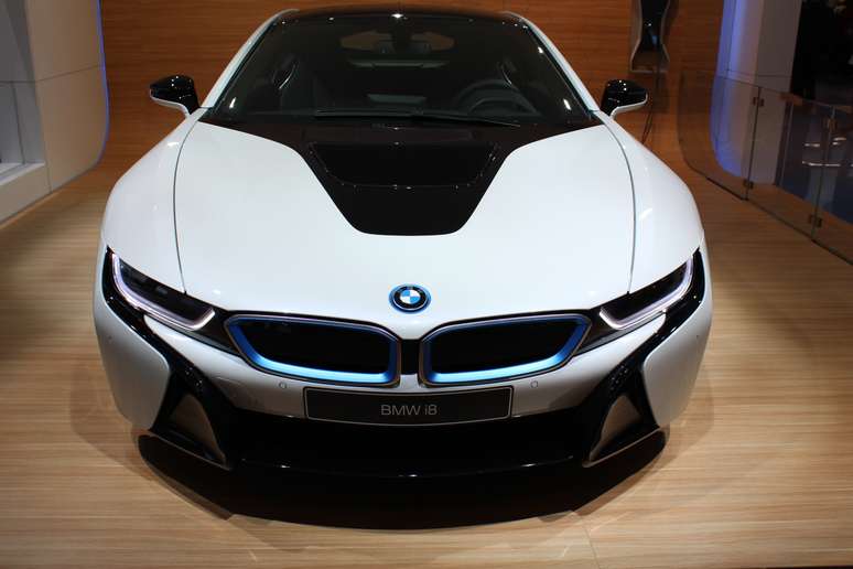 Novo BMW i8