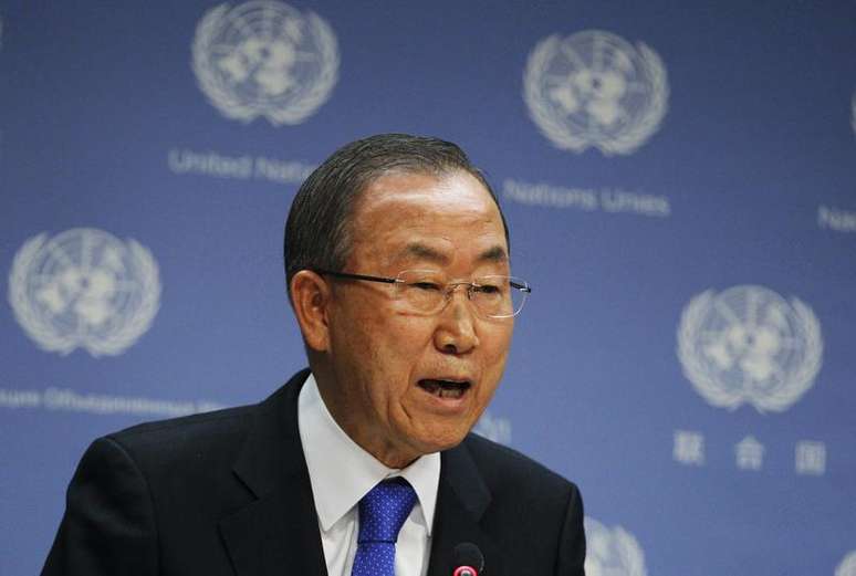 Secretário-geral das Nações Unidas, Ban Ki-moon, fala durante coletiva de imprensa na sede da organização em Nova York. Um relatório de especialistas em armas químicas da ONU vai provavelmente confirmar que gás venenoso foi usado em um ataque em 21 de agosto nos subúrbios de Damasco, que matou centenas de pessoas, disse o Ban nesta sexta-feira. 09/09/2013