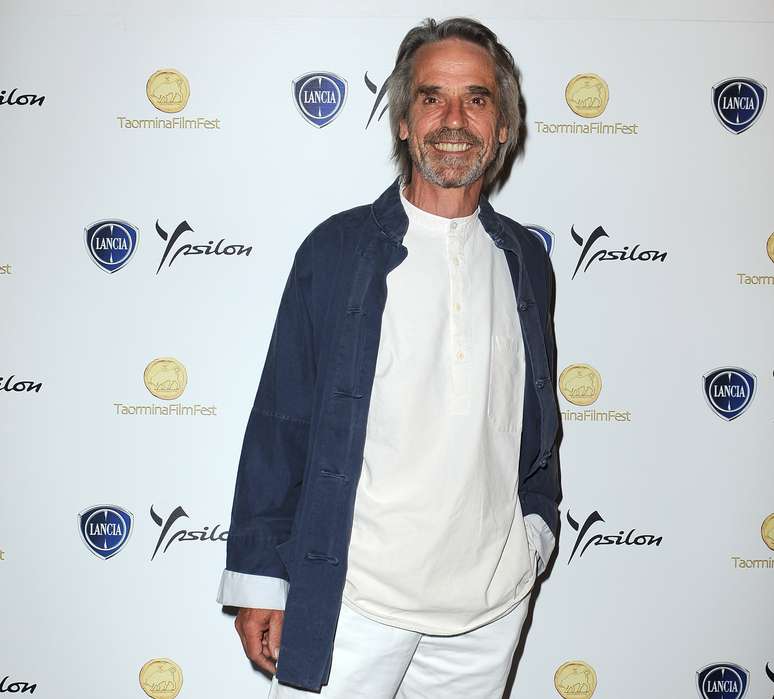 <p>Jeremy Irons</p>