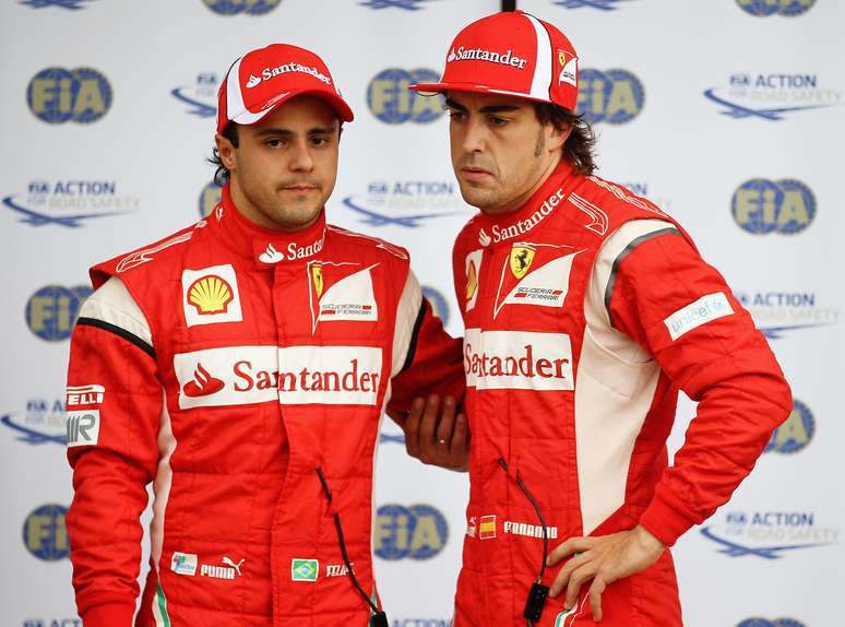 <p>"Única ajuda que Alonso pode ter tem que vir de Vettel", disse brasileiro</p>