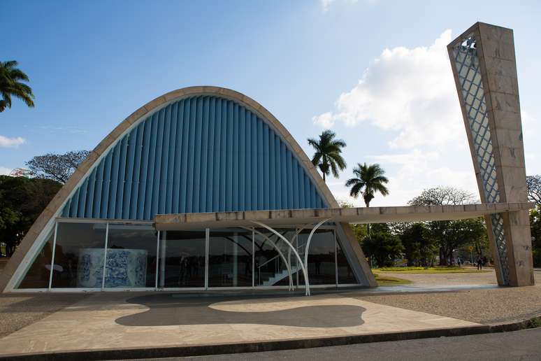 <p>Igreja da Pampulha, em Belo Horizonte; prefeitura abriu concurso para 731 vagas</p>