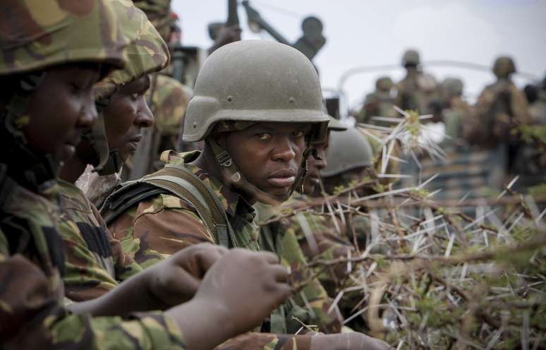 Soldados quenianos durante operação na cidade de Kismayo, no sul da Somália, em 2 de outubro de 2012