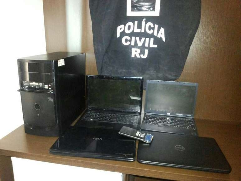 Polícia fluminense divulgou foto dos computadores dos hackers