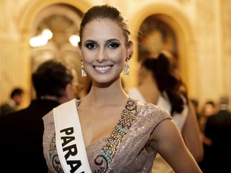 <p>Isis Stocco é a Miss Paraná 2013</p>