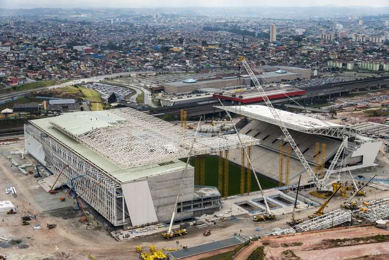 <p>Arena Corinthians já está praticamente pronta em Itaquera</p>