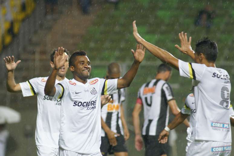 <p>Elaboradas em 2012, propostas pedem adequa&ccedil;&atilde;o a calend&aacute;rio europeu e menos jogos nos Estaduais</p>