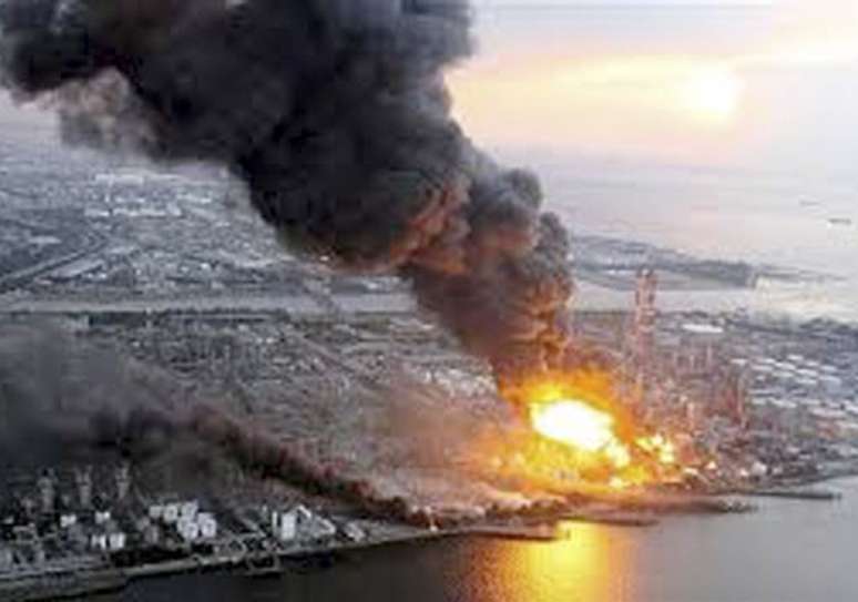 <p>Terremoto e tsunami em Fukushima afetaram a central nuclear em 2011</p>