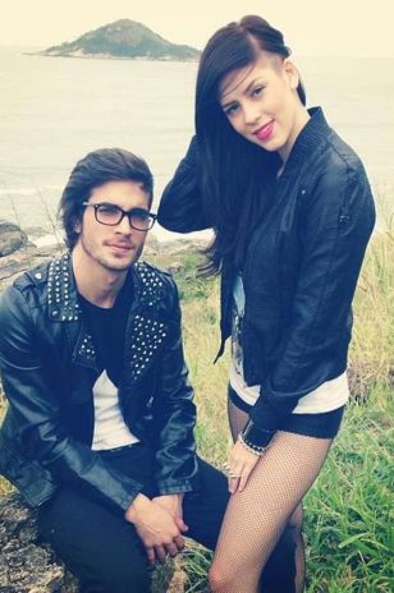 Sophia Abrahão, 22 anos, estreia no horário nobre da Globo na pele de Natasha, em Amor à Vida. A estrela também se destaca por seus trabalhos em Rebelde e Malhação, e pelo romance com Fiuk. Veja a trajetória da atriz!