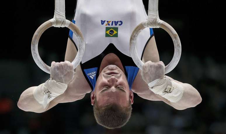 Arthur Zanetti faz a melhor apresenta&ccedil;&atilde;o nas argolas do Mundial de Gin&aacute;stica para conquistar o ouro