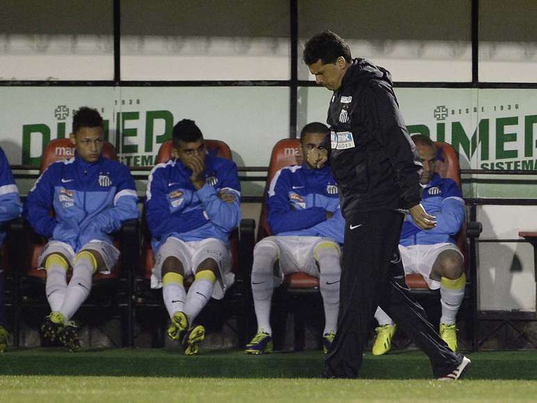 <p>Técnico Claudinei Oliveira defendeu a permanência de Tite no Corinthians; santista também não é unanimidade entre a diretoria</p>