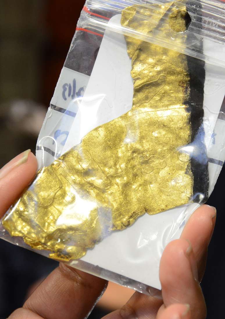 Peças de ouro fazem parte do acervo descoberto na Bolívia