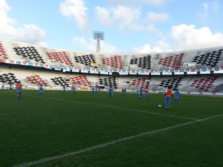 Enquanto Ramires deve ser operado até início da próxima semana, o time treinou na preparação para o jogo contra o Treze