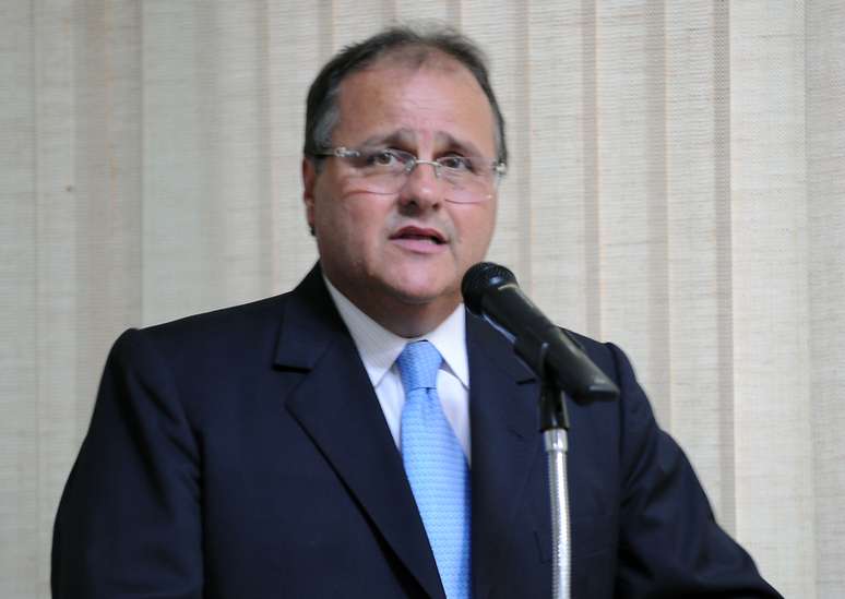 Ex-ministro Geddel Vieira Lima (PMDB) é pré-candidato ao governo da Bahia e costura acordo com Campos para garantir o apoio do PSB