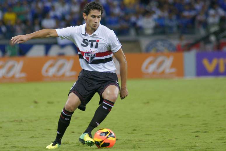 Com boa atua&ccedil;&atilde;o de Ganso, S&atilde;o Paulo conseguiu vencer no Mineir&atilde;o
