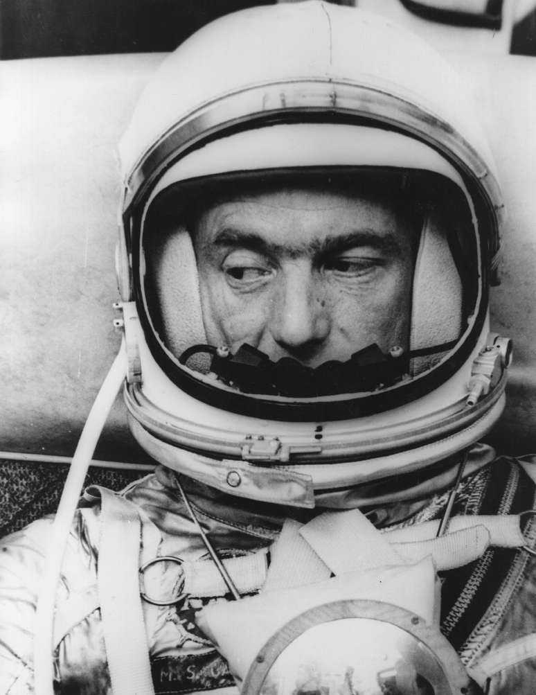 Scott Carpenter, que orbitou a Terra em 1962, morreu nos EUA