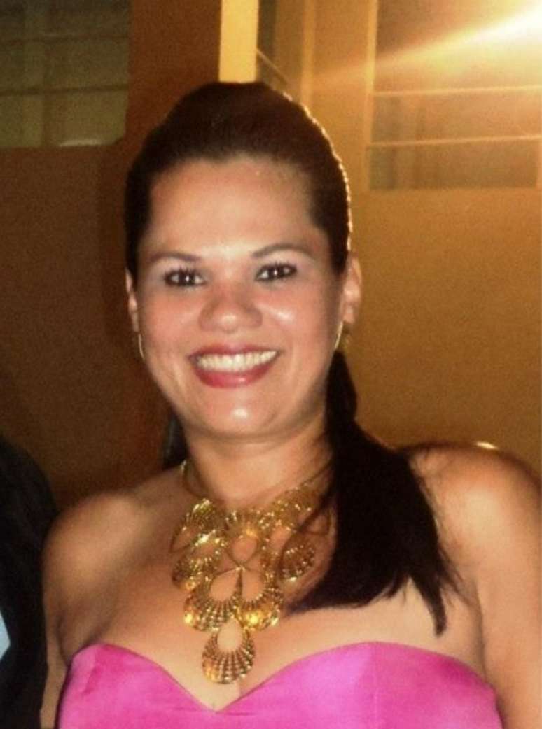 Ana Paula morreu ap&oacute;s passar mal na aeronave