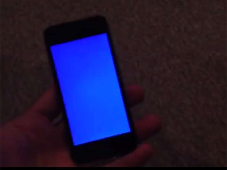 Vídeo mostra o problema com a "tela azul da morte"