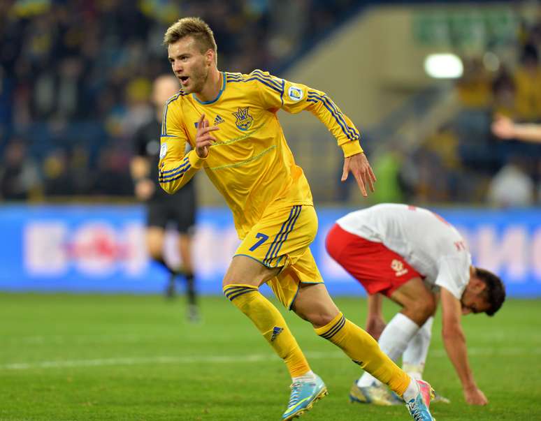 Com gol, Yarmolenko manteve chance de a Ucrânia jogar a Copa do Mundo