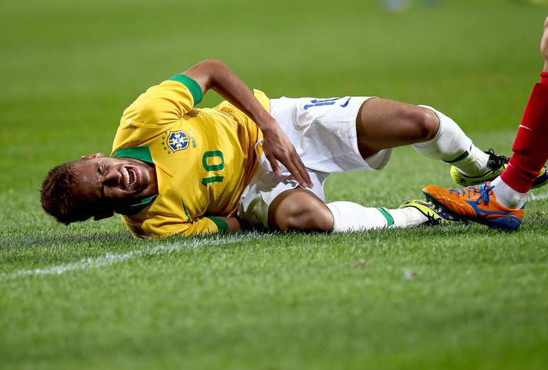 Neymar foi o mais perseguido pelos coreanos durante a partida