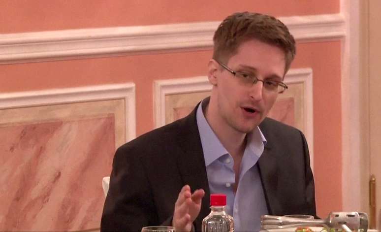 <p>Snowden em imagem&nbsp;divulgada&nbsp;pelo WikiLeaks</p>
