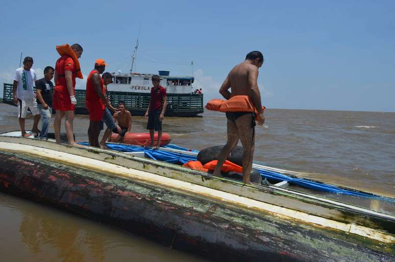<p>Embarcação que naufragou estava alugada para o Sindicato dos Servidores Públicos Federal Civis no Estado do Amapá (Sindsep)</p>
