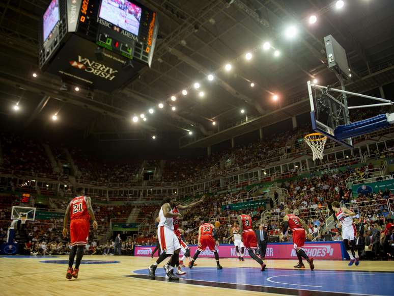 <p>HSBC Arena foi palco de Bulls x Wizards neste sábado</p>