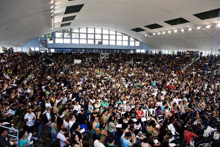 <p>Professores participam de assembleia no Clube Municipal, na Tijuca, zona norte do Rio de Janeiro </p>