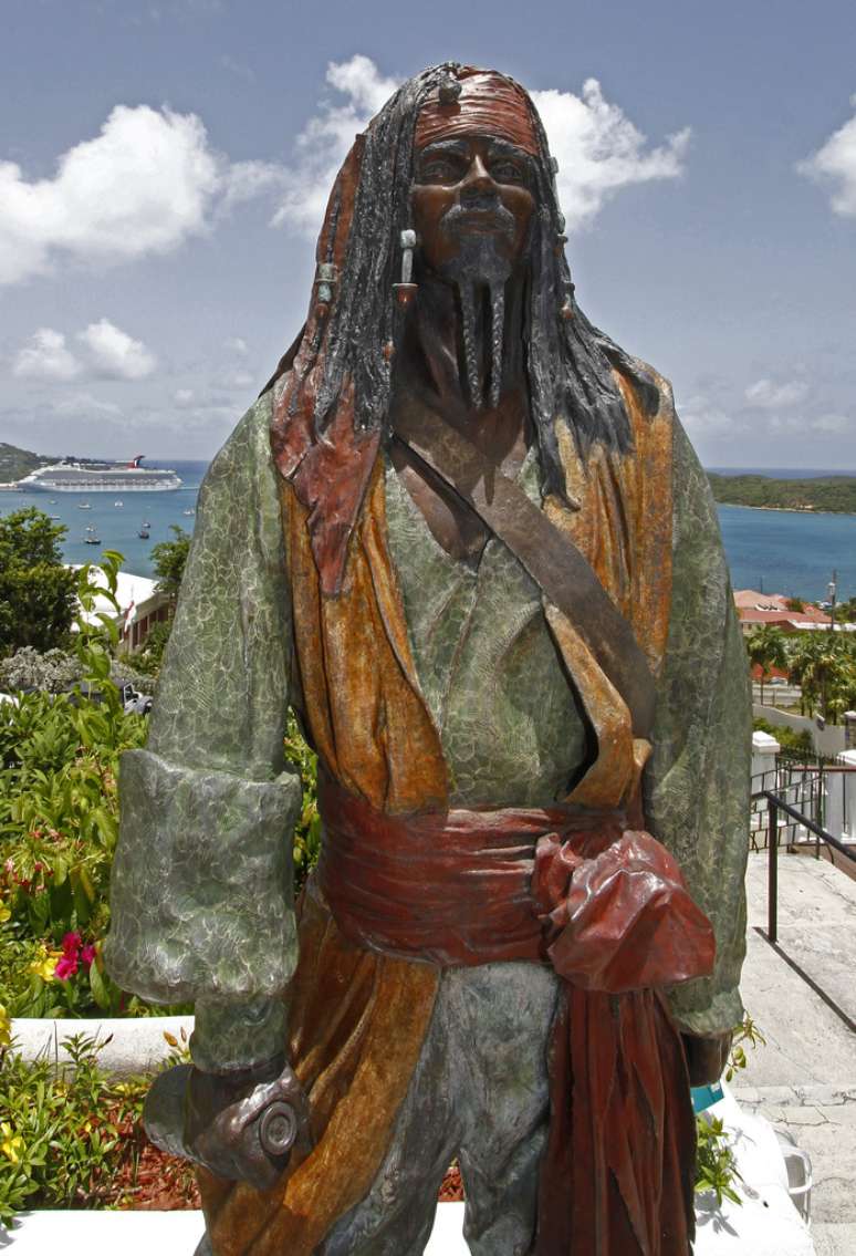 O Castelo do Barba Negra é uma espécie de museu dedicado aos grandes nomes da pirataria, sejam eles reais ou fictícios, como é o caso de Jack Sparrow, personagem da série Piratas do Caribe