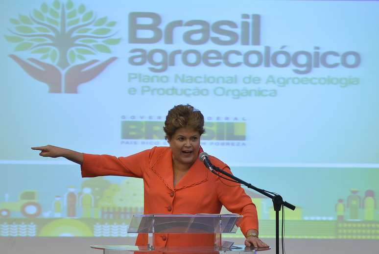 Dilma discursa durante lançamento do Plano Nacional de Agroecologia e Produção Orgânica