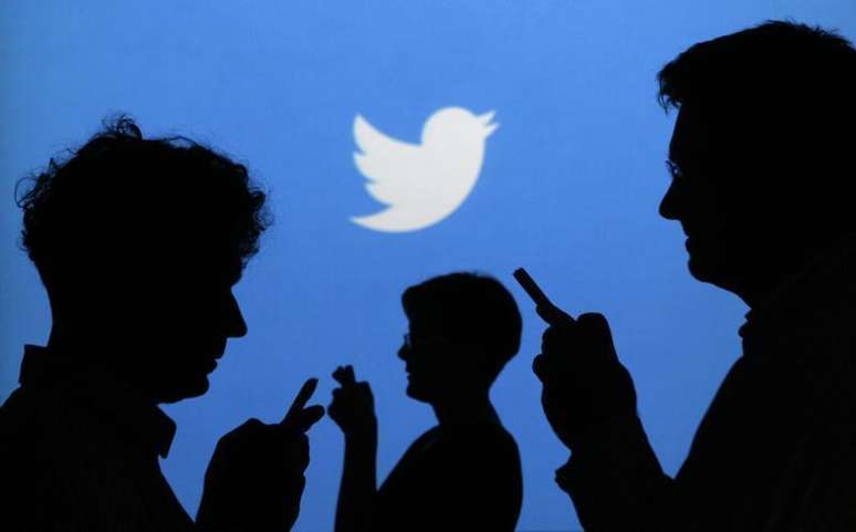 <p>Twitter deve fazer oferta inicial de a&ccedil;&otilde;es (IPO, em ingl&ecirc;s) em novembro</p>