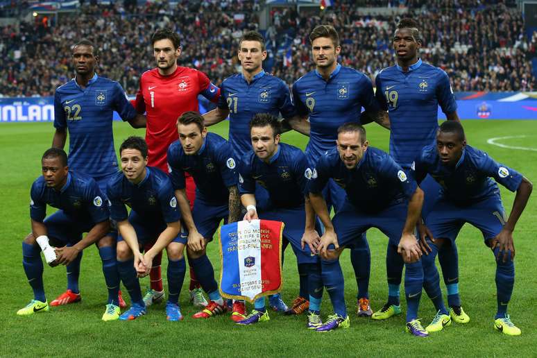 <p>Líder de greve na seleção francesa durante a Copa de 2010, Evra tem sido um dos destaques da equipe nas Eliminatórias para o Mundial de 2014; defensor rebateu críticas de comentaristas</p>