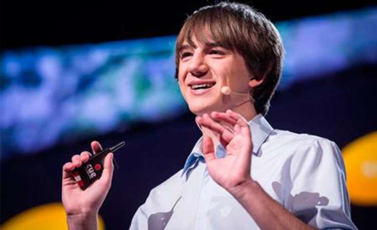 <p><span class="legenda_foto">Jack Andraka já se apresentou no TED: o</span> custo do teste desenvolvido por ele é de US$ 0,03 e o resultado chega em menos de cinco minutos</p><p> </p>