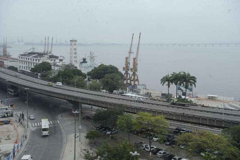 Assim que o elevado for fechado, será aberta aos motoristas a Via Binário do Porto, obra que servirá como alternativa definitiva para a circulação de veículos