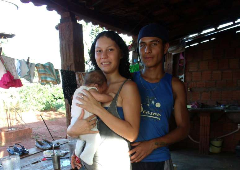 Pâmela mora com o bebê e o noivo em Sidrolândia (MS)