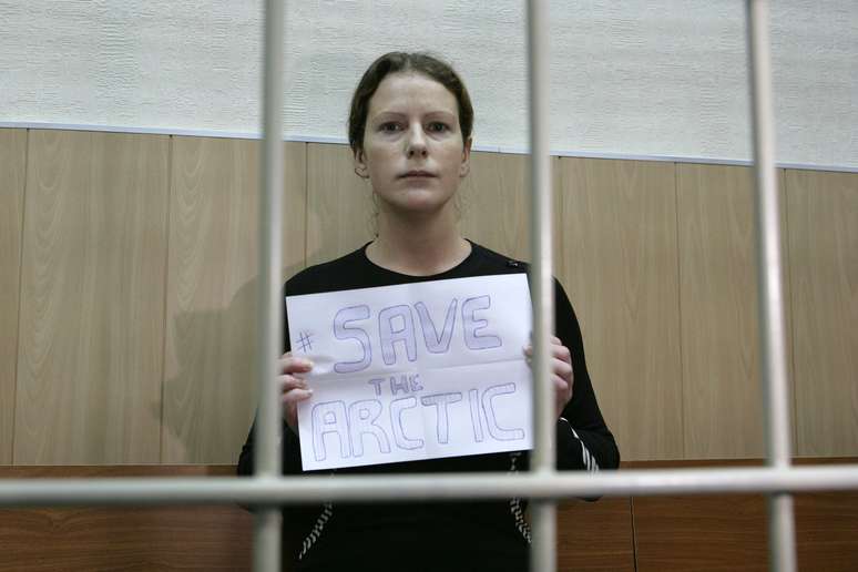 <p>A brasileira Ana Paula Maciel foi presa na Rússia por protestar em uma plataforma de petróleo em 18 de setembro</p>