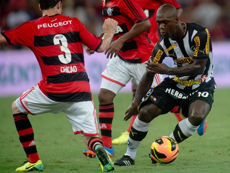 <p>Permanência de Seedorf é dada como certa</p>