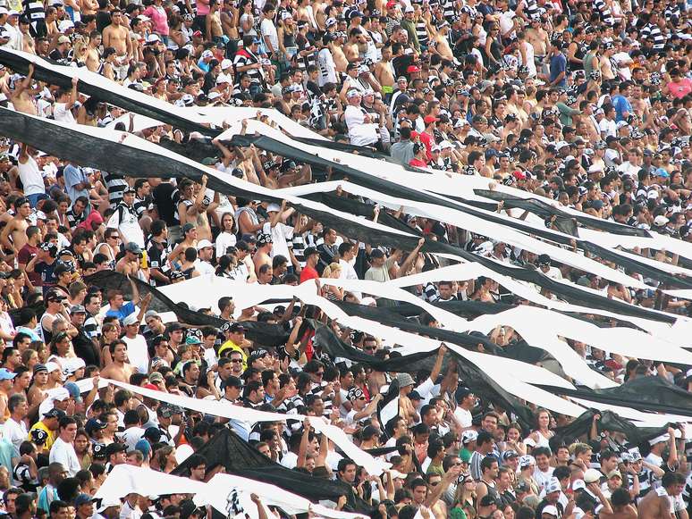 Barão de Serra Negra lotado em Piracicaba; cena cada vez mais rara nos estádios do interior paulista