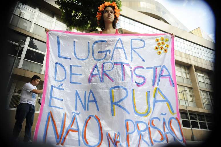 <p>A organiza&ccedil;&atilde;o recorrereu &agrave; Organiza&ccedil;&atilde;o dos Estados Americanos (OEA) para denunciar as circunst&acirc;ncias da pris&atilde;o de ativistas em protestos na capital fluminese</p>