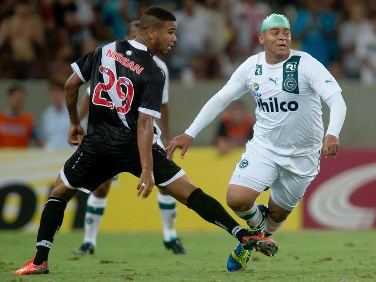 <p>Walter sofreu contusão na partida contra o Vasco</p>