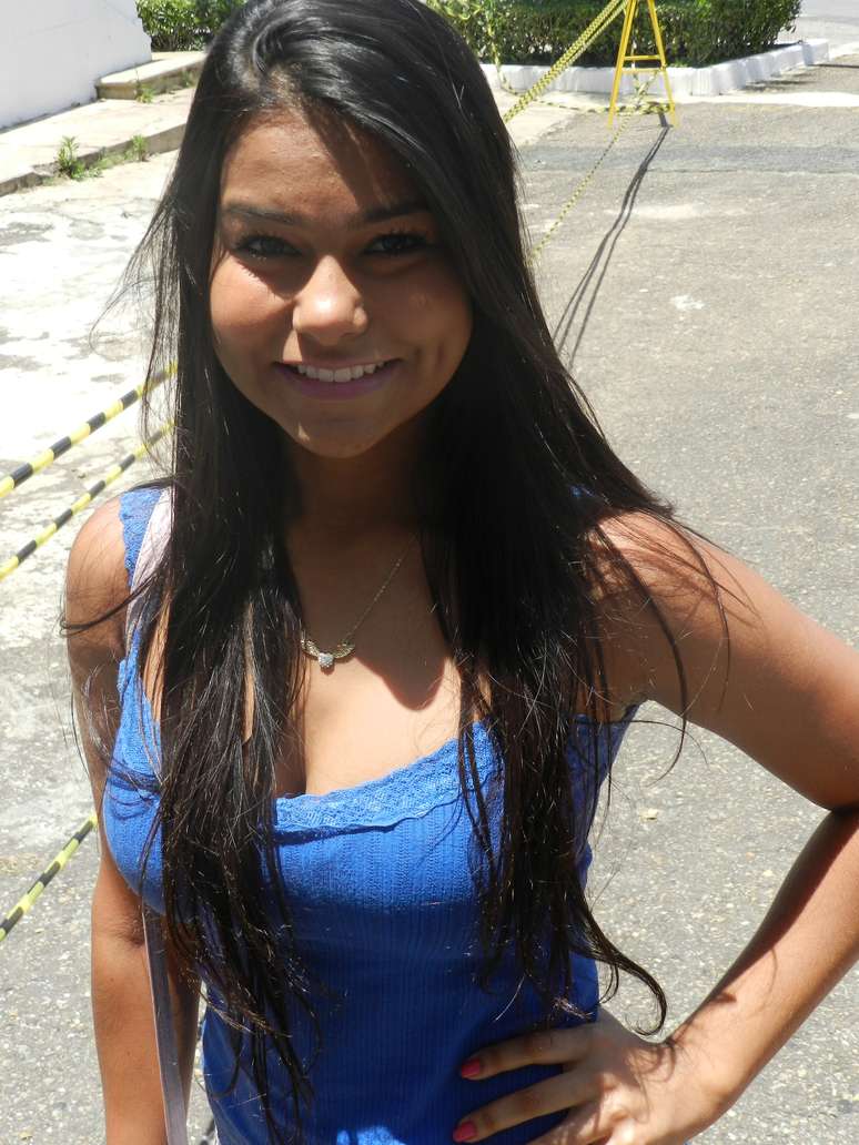 <b>Belo Horizonte - </b>"Creio que ser&aacute; bem cansativo como ontem, mas estou preparada para a reda&ccedil;&atilde;o", afirma a estudante B&aacute;rbara Ferreira, candidata a psic&oacute;loga