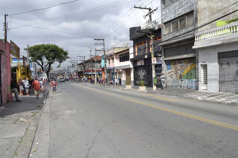 <p>Comerciantes da Vila Medeiros, na região do Jaçanã, zona norte de São Paulo, tiveram que fechar as portas nesta segunda-feira</p>