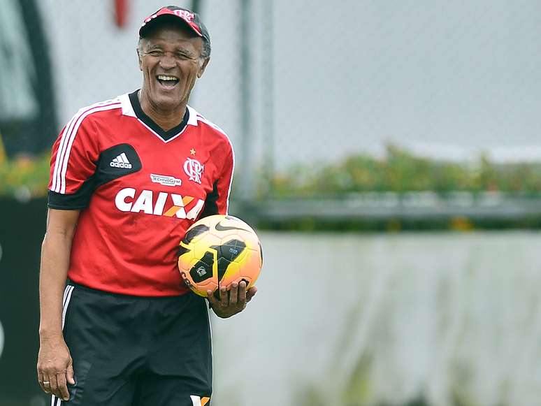 <p>Jayme de Almeida afirmou que respeita a equipe esmeraldina, mas que o Flamengo vai em busca da vitória, atuando longe de casa</p>