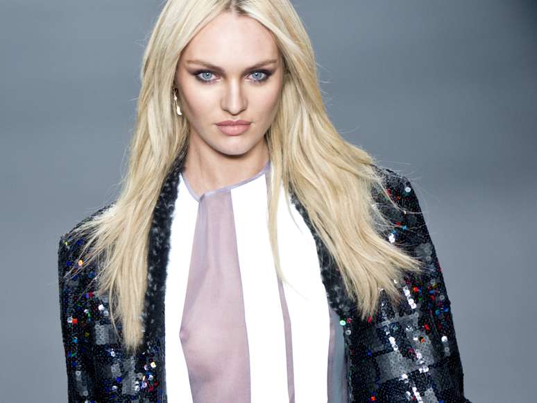 <p>Candice Swanepoel durante desfile da Forum no &uacute;ltimo SPFW</p>