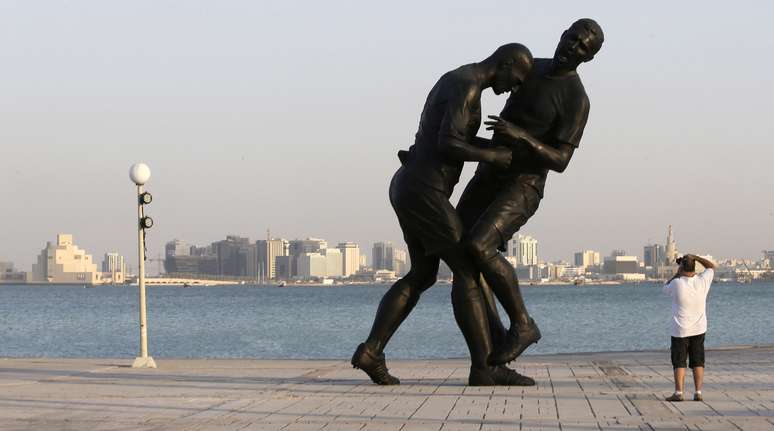 <p>Estátua ficou menos de um mês no porto de Doha</p>