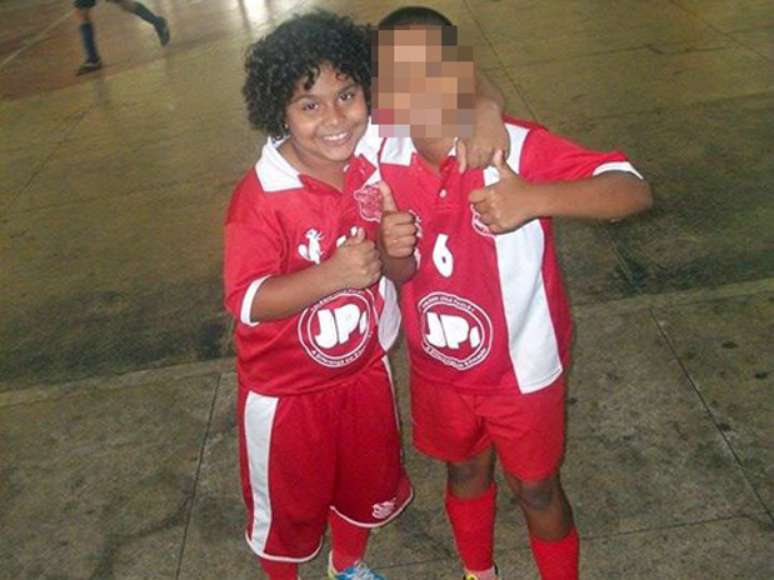 Kayo da Silva Costa, oito anos, voltava da aula de futebol na escolinha do Bangu, quando foi morto no tiroteio