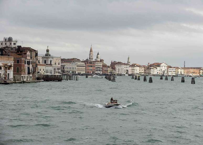 <p>Há tempos, estudiosos se preocupam com o futuro de Veneza</p>