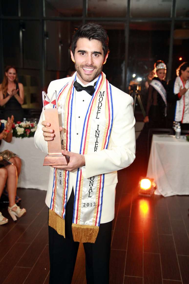 <p>O gaúcho Willian Rech, 26, foi eleito Mister Model Internacional 2013</p>