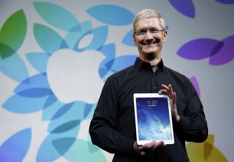 <p>Realizado em parceria com a empresa de leilões filantrópicos, Charity Buzz, o almoço com Tim Cook teve apenas um lance de US$ 10 mil</p>